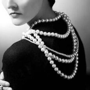 Vintage 70s Classic Faux Glass Pearl Long Necklace